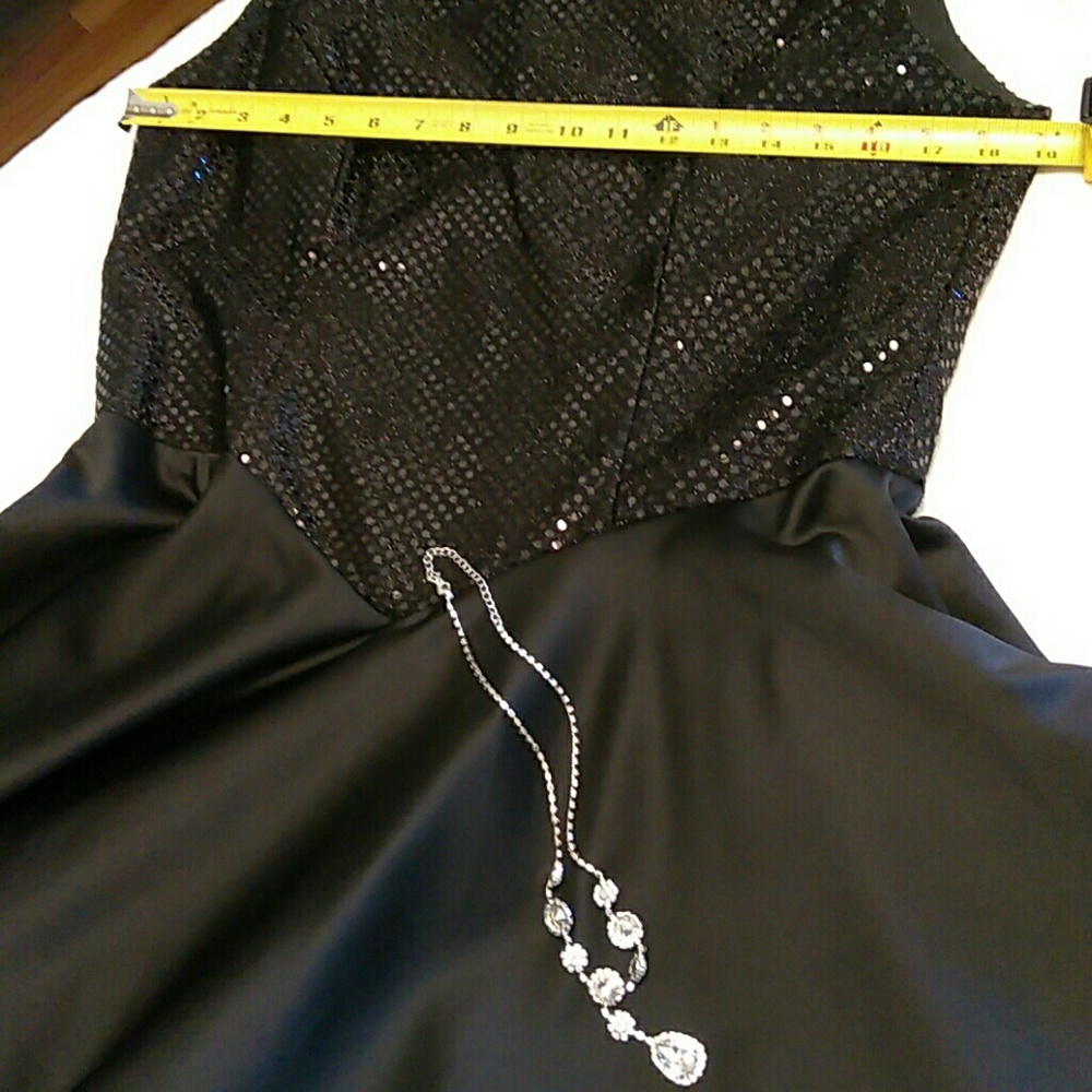 River's black super flare, sequined dress - Picture 5 of 8